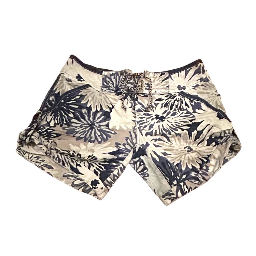 Women’s Floral Print Casual Shorts in Navy and Cream